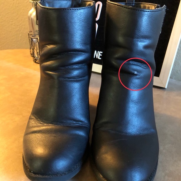 Attention Auden Black Heeled Bootie - Picture 2 of 7